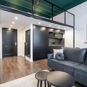 E41 - Trendy Boutique - Prime Spot By Bqa Apartmán